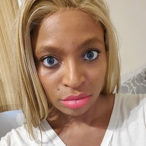 Meet your Posher, Lacy